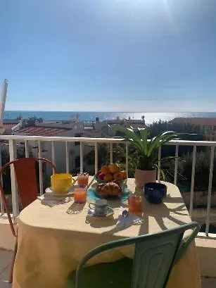 Casa Terrasini Daire *